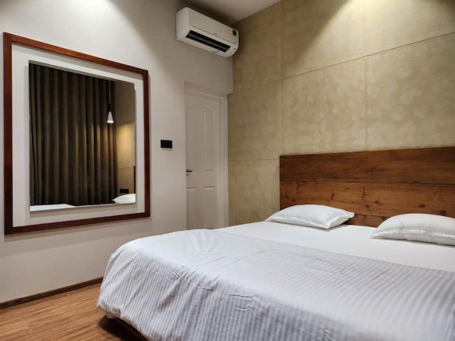 Gulzar 2Bhk Service Apartment, Kannur Exterior photo